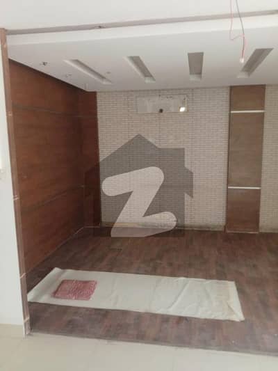 2 Marla Commercial Shop On Prime Location With Attached Bath & Kitchen For REnt