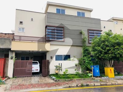 HOUSE FOR RENT
5 MARLA LUXURIOUS FULLY FURNISHED PARKFACE & NEAR COMMERCIAL
