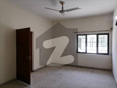 A Palatial Residence For rent In Askari 5 Lahore