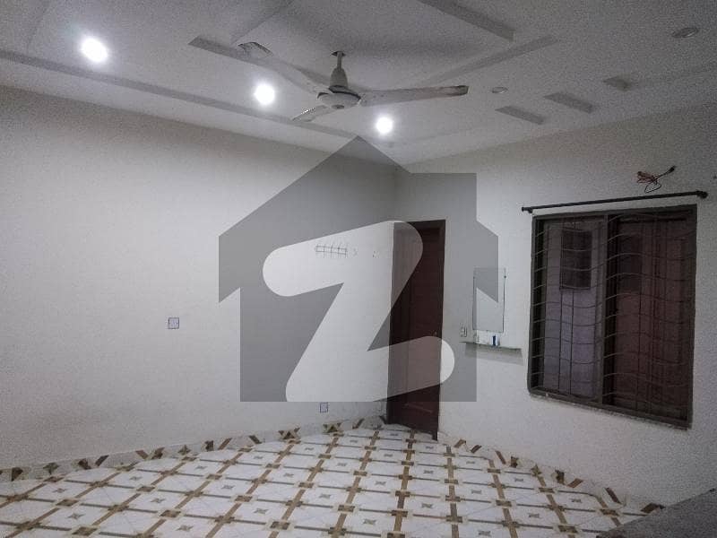 In Punjab Coop Housing Society Flat Sized 2 Marla For Rent