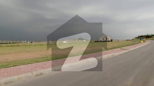 Prime Location 10 Marla Residential Plot For sale In Beautiful Bahria Town Phase 8 - Bahria Orchard