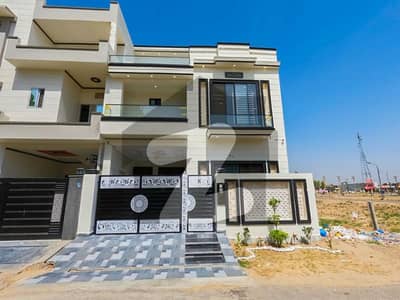 A Beautiful Modern House For Sale In Central Park AA Block