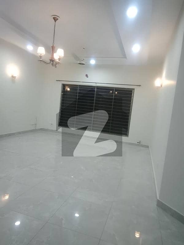 E-11 Prime Location Upper Portion 3bedrooms With Seprate Gate E-11 Prime Location Upper Portion 3bedrooms With Seprate Gate