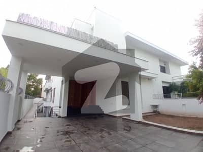 Like Brand New Triple Story 7 Beds Luxurious House For Rent In F-8