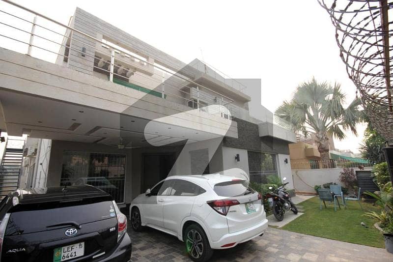 Prime Location 1 Kanal House Is Available For Rent In Dha Phase 4 Lahore