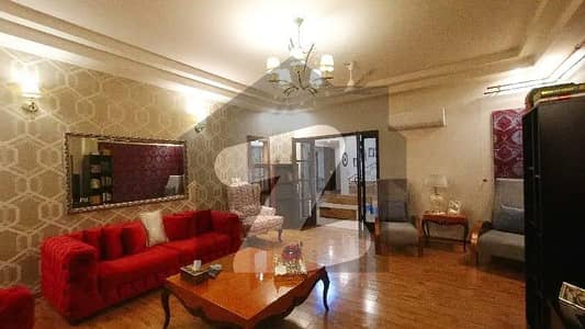 One Kanal Beautiful Luxurious Full House For Rent With Basement In DHA Phase 4 Lahore