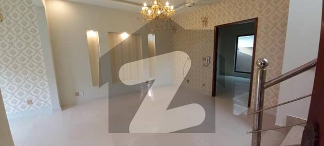 1 Kanal Well Maintained Owner Build House With Solid Construction In Dha Phase 5 Prime Location Near LGS School For Rent