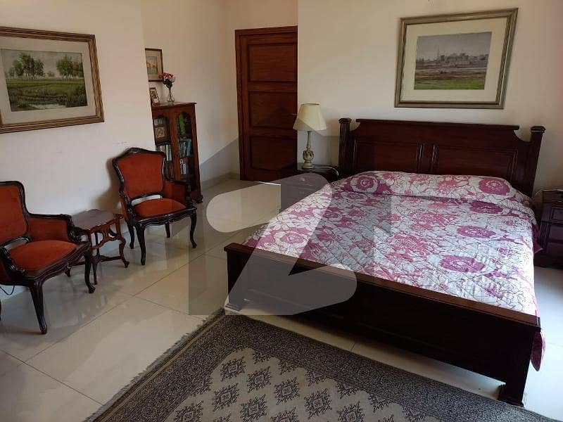 ڈیوائن گارڈنز لاہور میں 3 کمروں کا 10 مرلہ مکان 3.5 کروڑ میں برائے فروخت۔