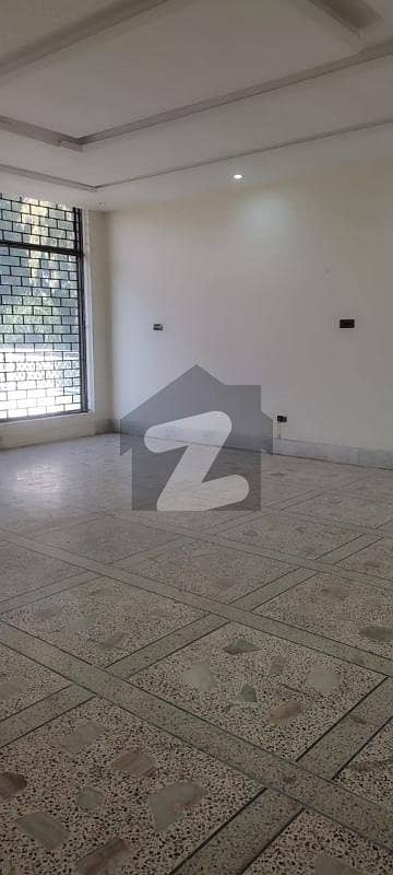 F-11 Beautiful House 6,Bed Room House For Sale