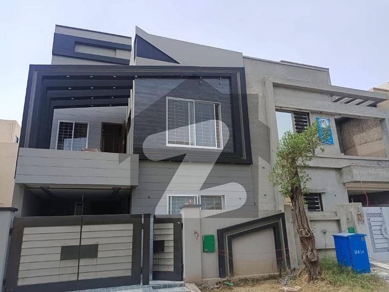 Beautiful LDA Approved House In Modern Design Hot Location