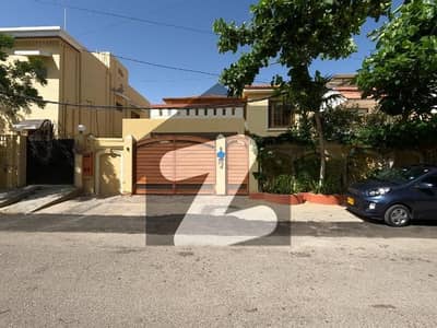 500 Sq. Yds. Very Well Maintained West Open Bungalow For Sale Off Khayaban-E-Rahat, DHA Phase 6