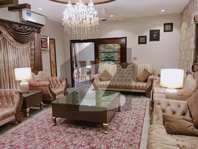 ڈی ایچ اے فیز 6 ڈی ایچ اے ڈیفینس,کراچی میں 6 کمروں کا 1 کنال مکان 11.0 کروڑ میں برائے فروخت۔