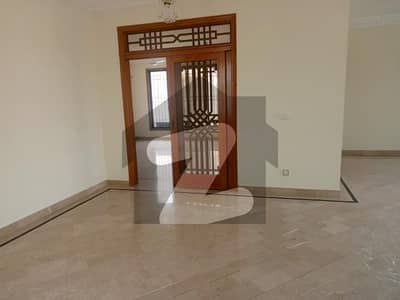 600 Sq. Yds. Slightly Used Upper Portion For Rent At Prime Location P Street, DHA Phase 6