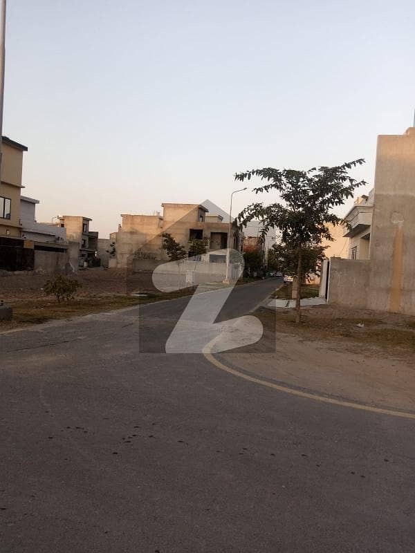 5 Marla Perfect Choice Full Possession Paid Plot For Sale in Topaz Block Park View City Lahore