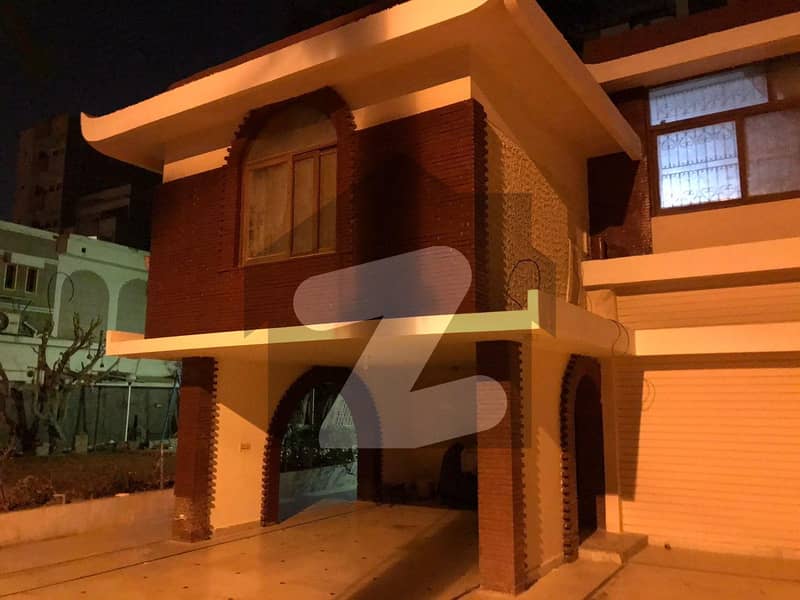 ڈی ایچ اے فیز 1 ڈی ایچ اے ڈیفینس,کراچی میں 4 کمروں کا 1 کنال مکان 8.5 کروڑ میں برائے فروخت۔