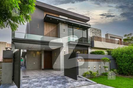 10 MARLA MOST LUXURIOUS MODERN DESIGN HOUSE FOR SALE