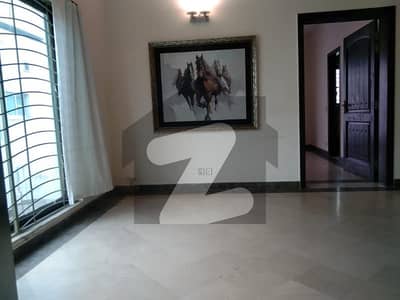 Luxury 10 Marla 2 Bed Upper Portion For Rent In Dha Phase 5 K Block