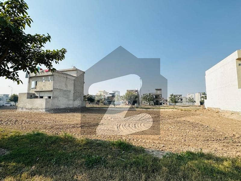 10 Marla Full Possession Paid Ideal Location Plot For Sale in Platinum Block Park View City Lahore