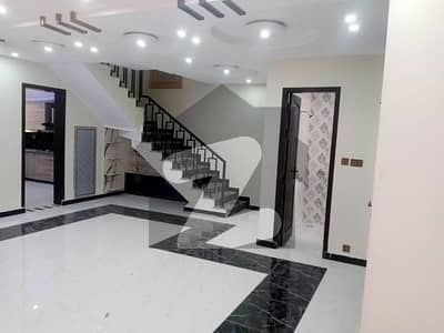 Renovated House For Sale In F 10 4
size 1 Kanal Size 40/115 Duplex