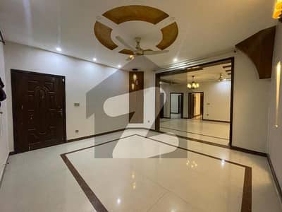 10 Marla full house available for rent in iris block bahria town lahore