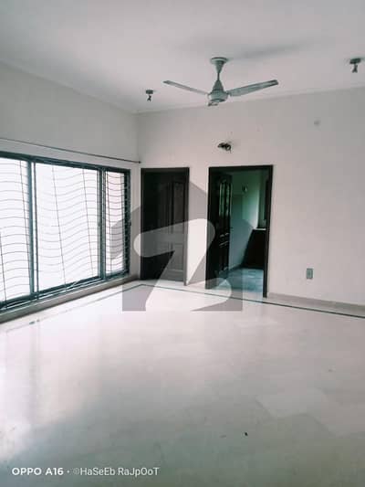 1 Kanal Upper Portion Available For Rent In Main Cantt.