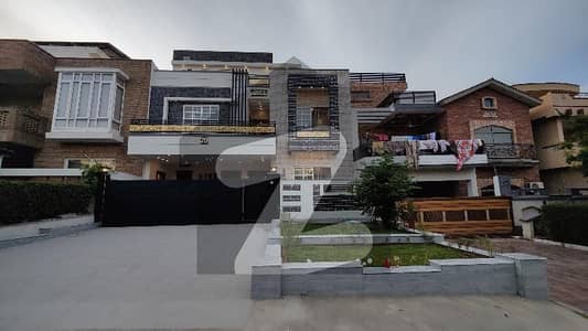 35*70 (10Marla) Super Elegant House For Sale In Sector G-13 Islamabad