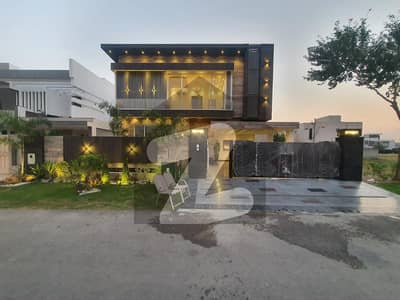 ONE KANAL MODERN DESIGNED LUXURY BUNGLOW FOR SALE IN DHA PHASE 6 HOT LOCATION