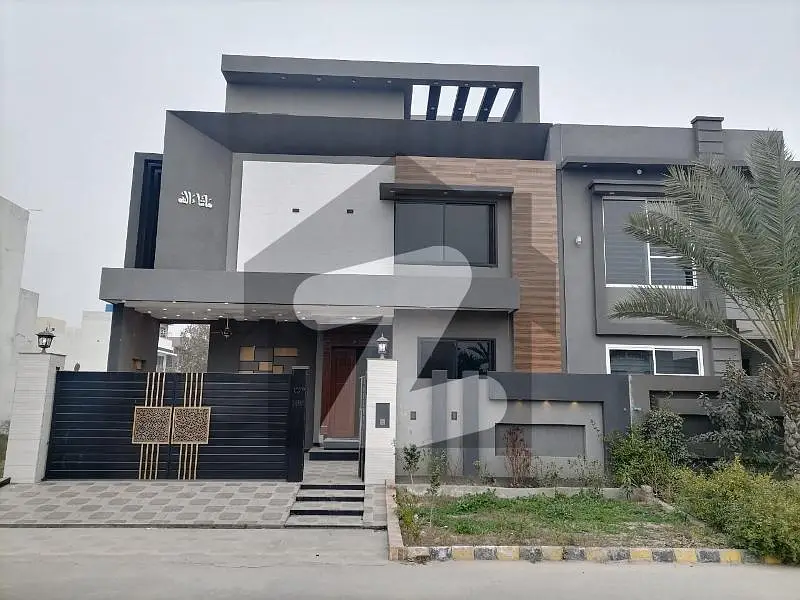 Stunning 10 Marla House For Rent In EE on 60ft road In Citi Housing Gujranwala