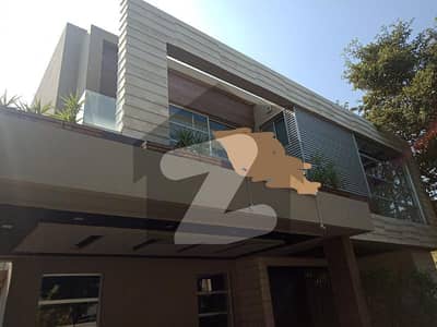 DEFENCE ONE KANAL BEAUTIFUL HOUSE AT PRIME LOCATION FOR RENT IN DHA LAHORE