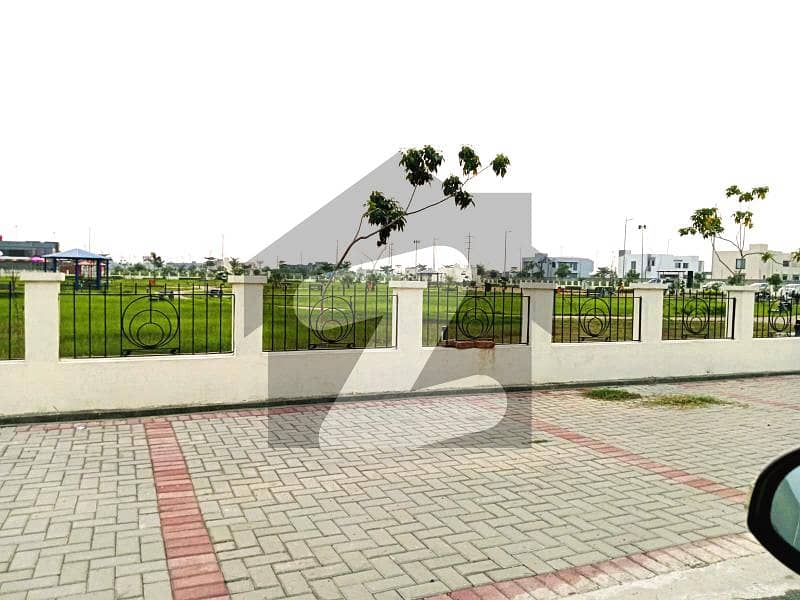1+1 Kanal Pair Plot Facing Park Urgent Sale A-Block DHA Phase 6 Direct Owner Meeting