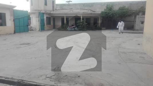 ڈیفینس روڈ لاہور میں 6 کمروں کا 5 کنال فیکٹری 7.5 لاکھ میں کرایہ پر دستیاب ہے۔