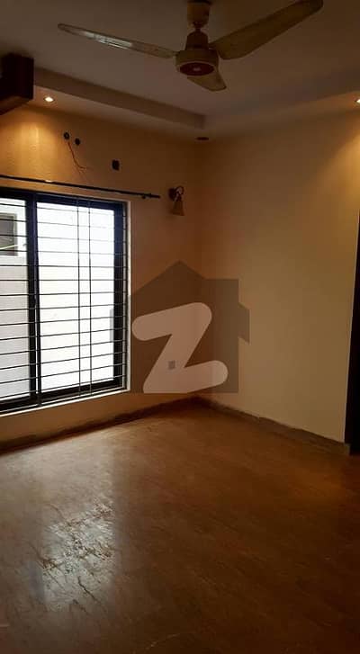 Brand New 5 Marla Lower Portion Available For Rent In Lahore