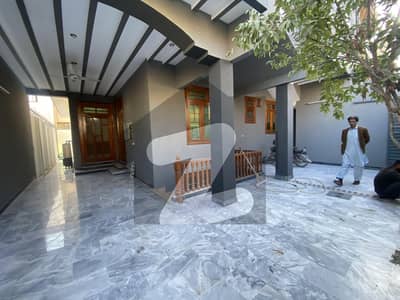10 Marla beautiful house for sale in hayatabad