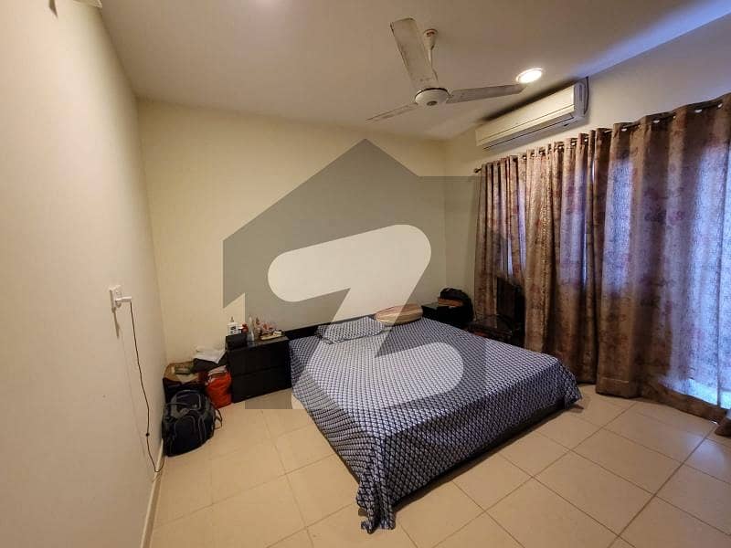 عمارکینیان ویوز اسلام آباد میں 3 کمروں کا 12 مرلہ مکان 4.2 کروڑ میں برائے فروخت۔