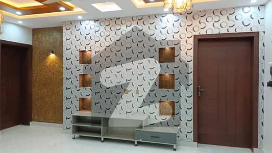 بحریہ ٹاؤن فیز 8 ۔ ابو بکر بلاک بحریہ ٹاؤن فیز 8 ۔ سفاری ویلی,بحریہ ٹاؤن فیز 8,بحریہ ٹاؤن راولپنڈی,راولپنڈی میں 6 کمروں کا 7 مرلہ مکان 2.25 کروڑ میں برائے فروخت۔