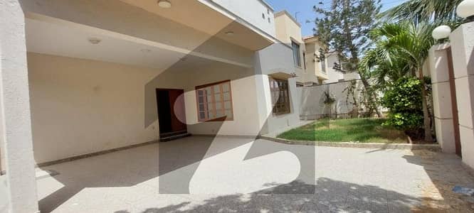 500 Yards Single Story Banglow For Sale Phase 6 West Open Close To Amenities