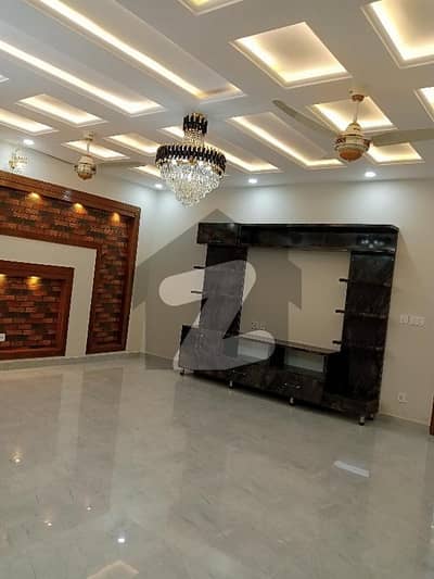 40*80 Brend New Double Story House 
Available for rent G-13/3 
(First entry)