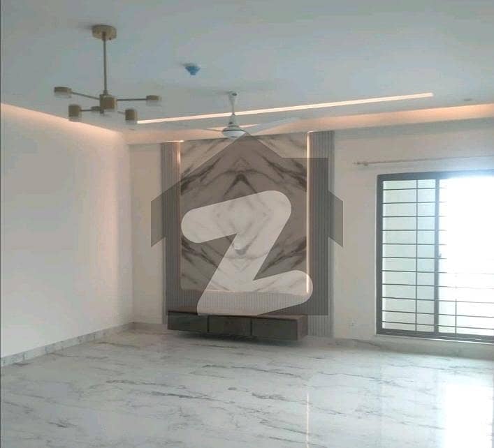 10 Marla Flat Is Available For rent In Askari 11 - Sector D