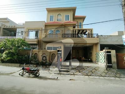 12 MARLA BRAND NEW SPANISH HOUSE FOR SALE IN MILITARY ACCOUNT 2 COLLEGE ROAD