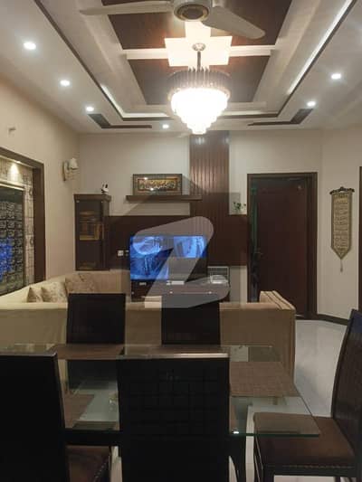 واپڈا ٹاؤن فیز 1 واپڈا ٹاؤن,لاہور میں 5 کمروں کا 10 مرلہ مکان 4.65 کروڑ میں برائے فروخت۔