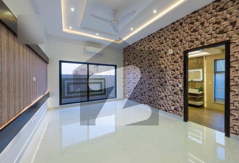 1 Kanal Beautiful Lower Portion With Basement Available For Rent In Dha Phase 1 Hot Location