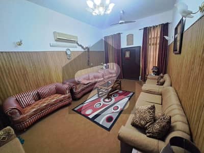 ڈی ایچ اے فیز 1 - بلاک ڈی فیز 1,ڈیفنس (ڈی ایچ اے),لاہور میں 4 کمروں کا 15 مرلہ مکان 4.3 کروڑ میں برائے فروخت۔
