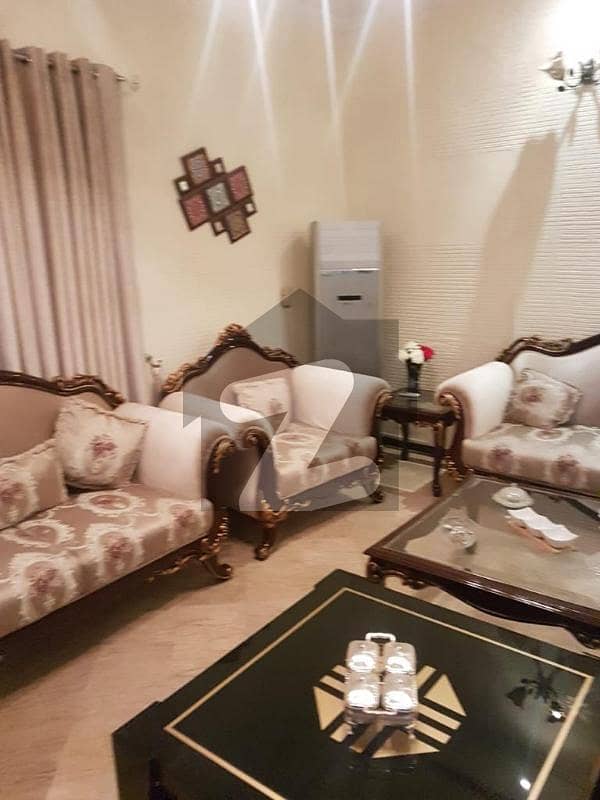ڈی ایچ اے فیز 6 ڈیفنس (ڈی ایچ اے),لاہور میں 4 کمروں کا 10 مرلہ مکان 1.5 لاکھ میں کرایہ پر دستیاب ہے۔
