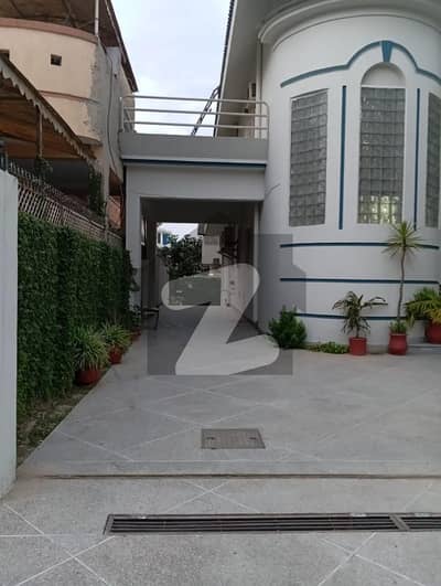 I-8/4. One. Kanal. Double story House available for rent tiles flooring