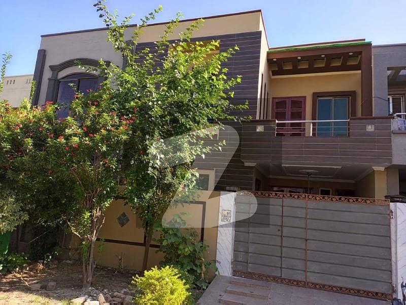 10 Marla Hot Modern House For Sale In Sector B ,Bahria Town ,Lahore