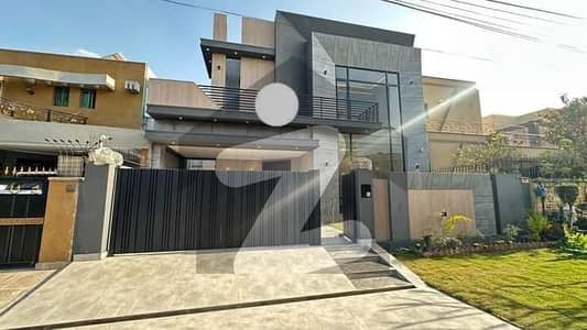 8 Marla Brand New House For Sale Very Reasonable Price Urgent Sale