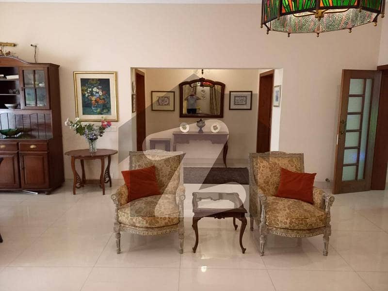 ڈیوائن گارڈنز لاہور میں 3 کمروں کا 8 مرلہ مکان 90.0 ہزار میں کرایہ پر دستیاب ہے۔