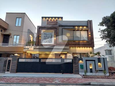 10 Marla Corner Residential House For Sale In Gulbahar Block Bahria Town Lahore