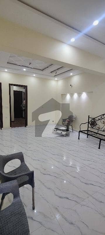 ڈریم گارڈنز ڈیفینس روڈ,لاہور میں 1 کمرے کا 5 مرلہ زیریں پورشن 34.0 ہزار میں کرایہ پر دستیاب ہے۔