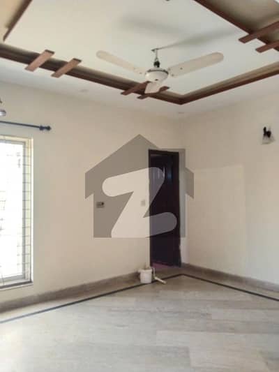 6 Marla Upper Portion with Gass Available For Rent In B Block Dream Gardens Lahore